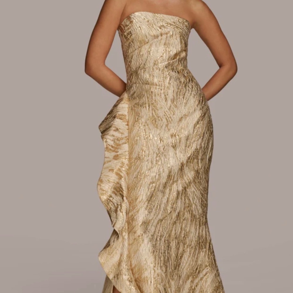 Donna Karan Strapless Gold Jacquard Gown | Size 8 (Fits Like 6) | Altered